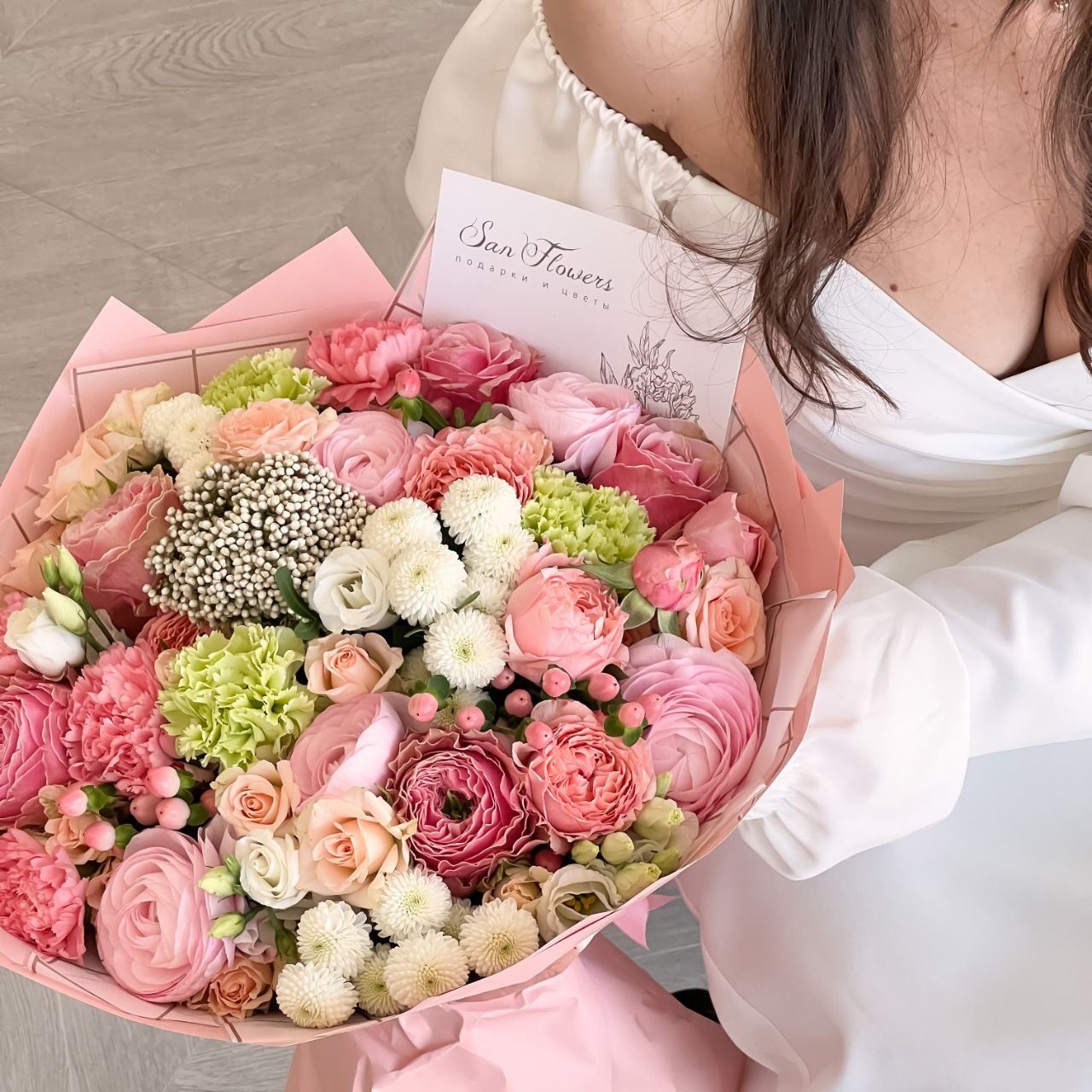 Букет SANFLOWERS с фирменной открыткой