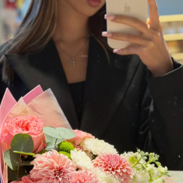 Нежный букет для любимой — SANFLOWERS Москва